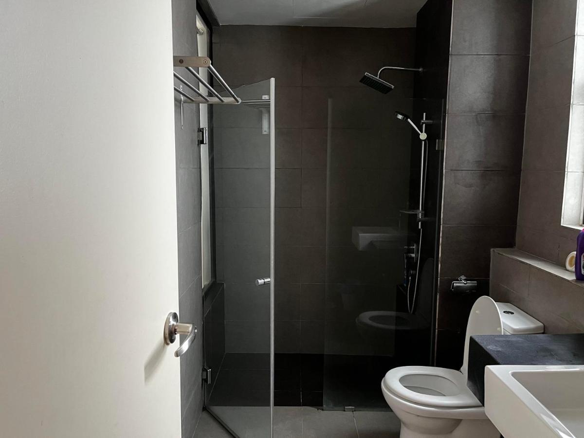 Casa Rv Homestay Mkh Boulevard กาจัง ภายนอก รูปภาพ
