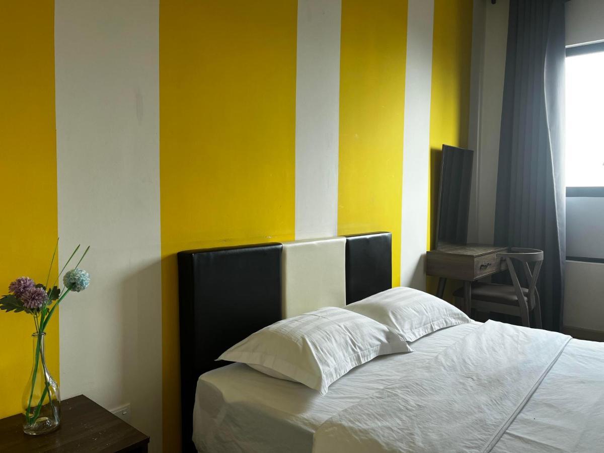Casa Rv Homestay Mkh Boulevard กาจัง ภายนอก รูปภาพ