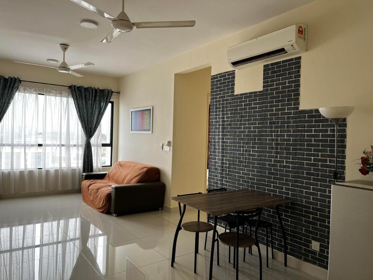 Casa Rv Homestay Mkh Boulevard กาจัง ภายนอก รูปภาพ