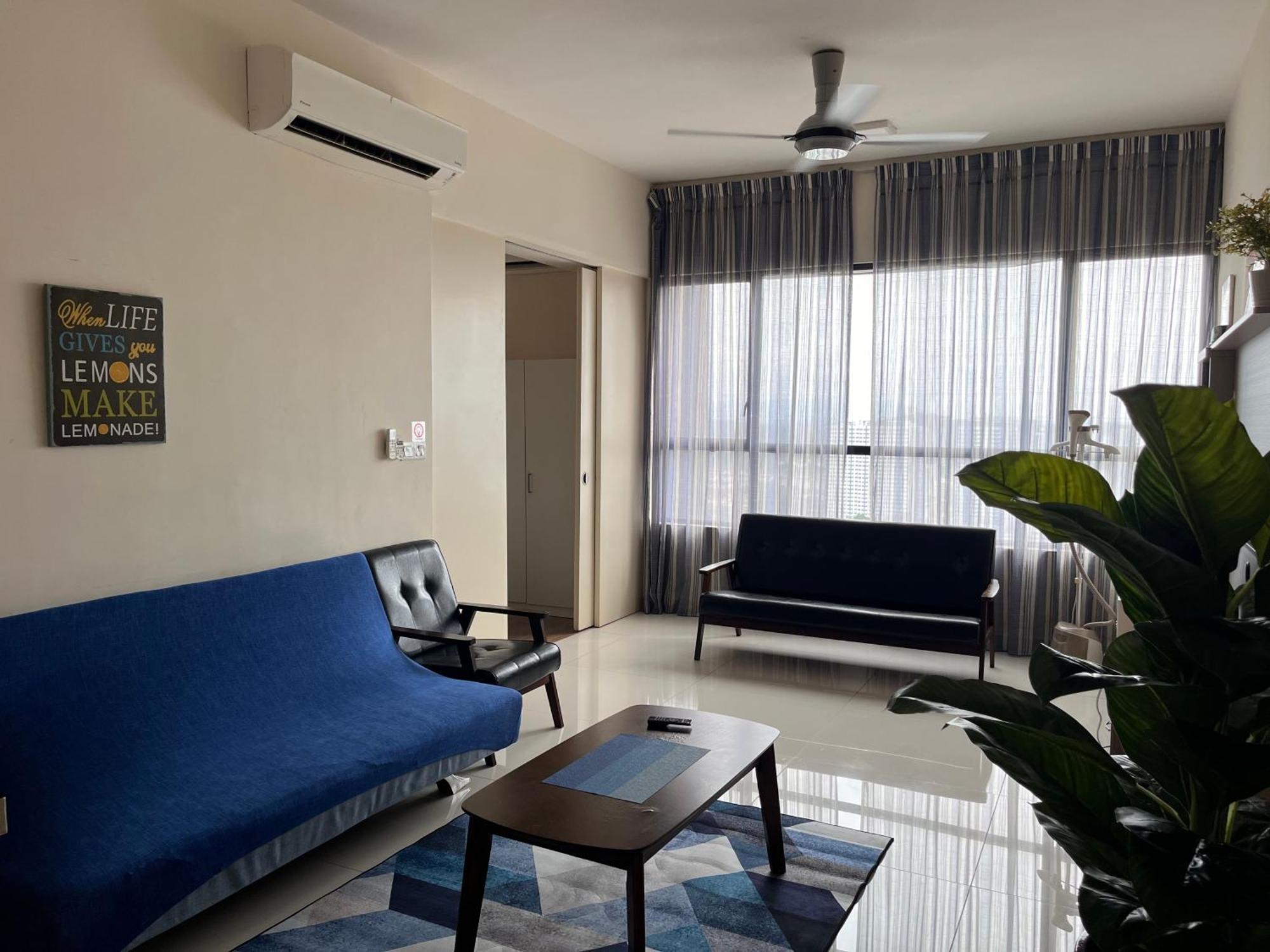 Casa Rv Homestay Mkh Boulevard กาจัง ภายนอก รูปภาพ